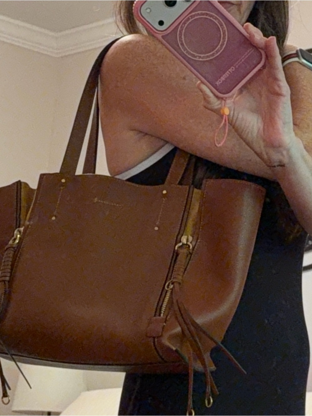 Authentic Chloe Milo Tote Women's Leather Tote Bag in Cognac, dust bag + creds - Picture 7 of 11
